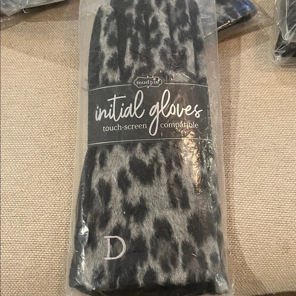 Mud Pie INITIAL LEOPARD GLOVES/D, L,M,N,&T/NWT
